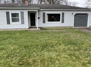 140 Harrow Ln, Youngstown, OH 44511