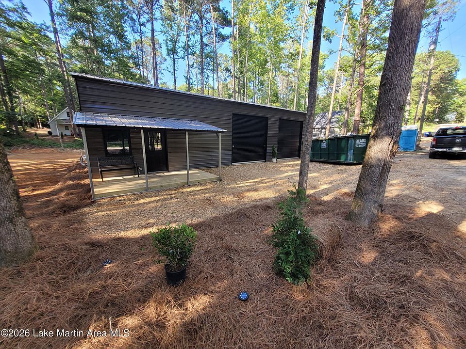 1st image of 1044 Cove Dr
