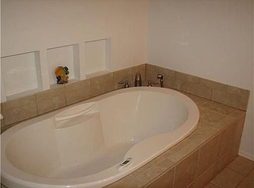 5th image of 347 Parkland Dr SE