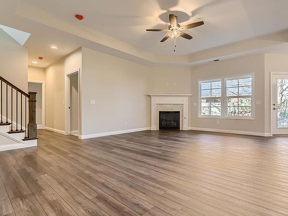 5th image of 3702 Cora Ct Suite A