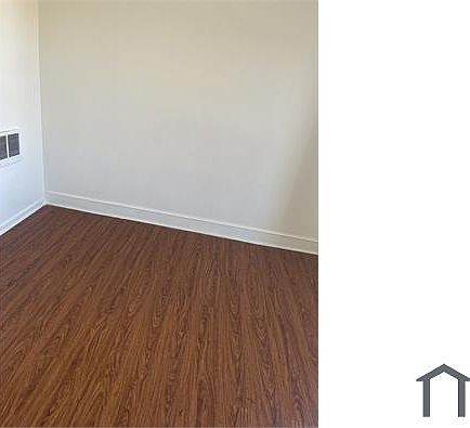 3rd image of 158 E Allegheny Ave Floor 2