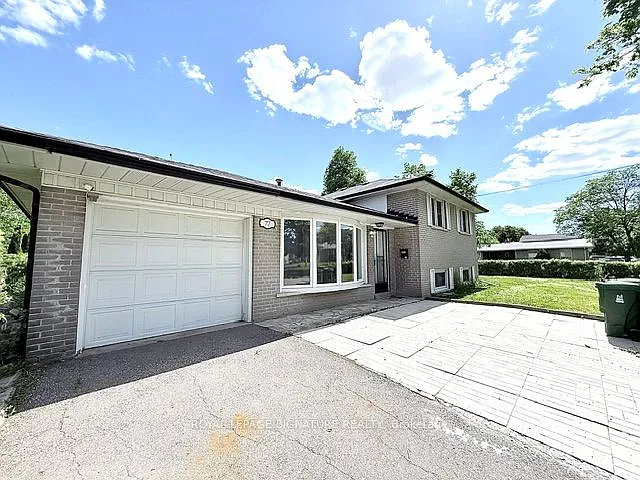77 Porterfield Rd — Photo 2