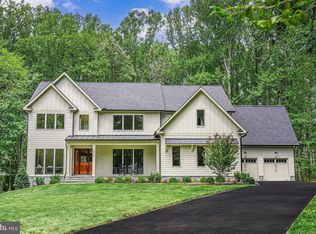 2210 Trott Ave, Vienna, VA 22181