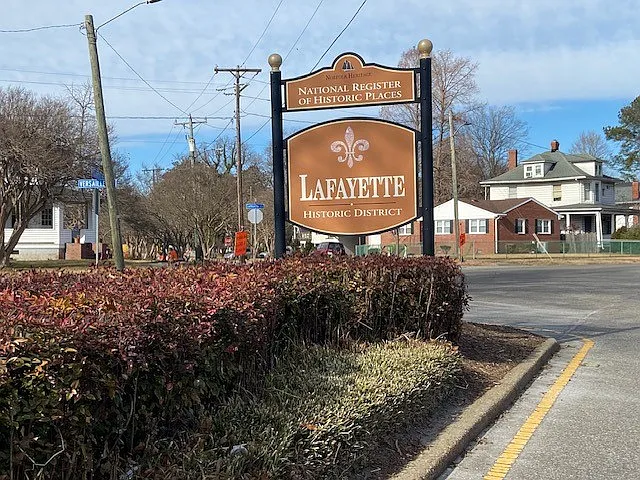 1431 Lafayette Blvd — Photo 17