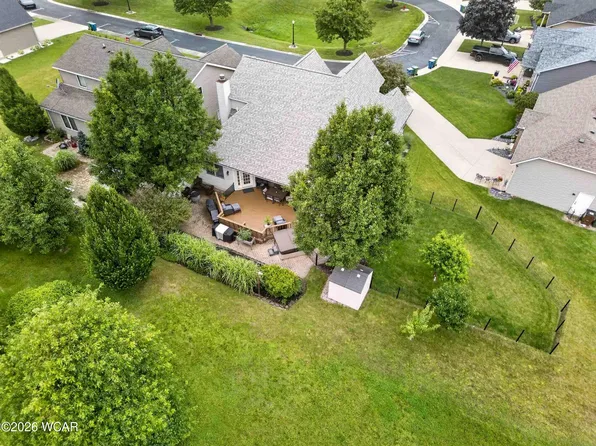 120 Village Green Dr, Sidney, OH 45365