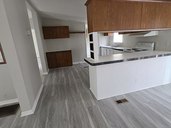 5th image of 3999 Ashley Brook Dr