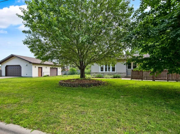 505 61st Ave N, Brooklyn Center, MN 55430