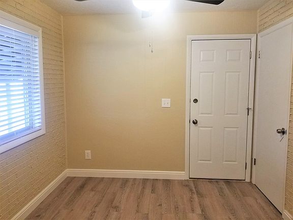 5th image of 661 Moonlite Dr
