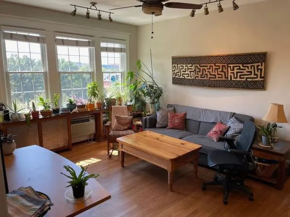 414 Seward Sq SE APT 401, Washington, DC 20003