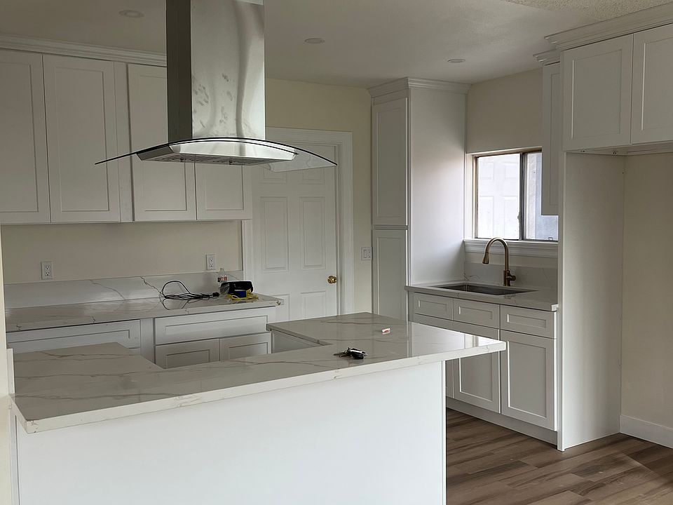 2nd image of 447 W 84th St #2