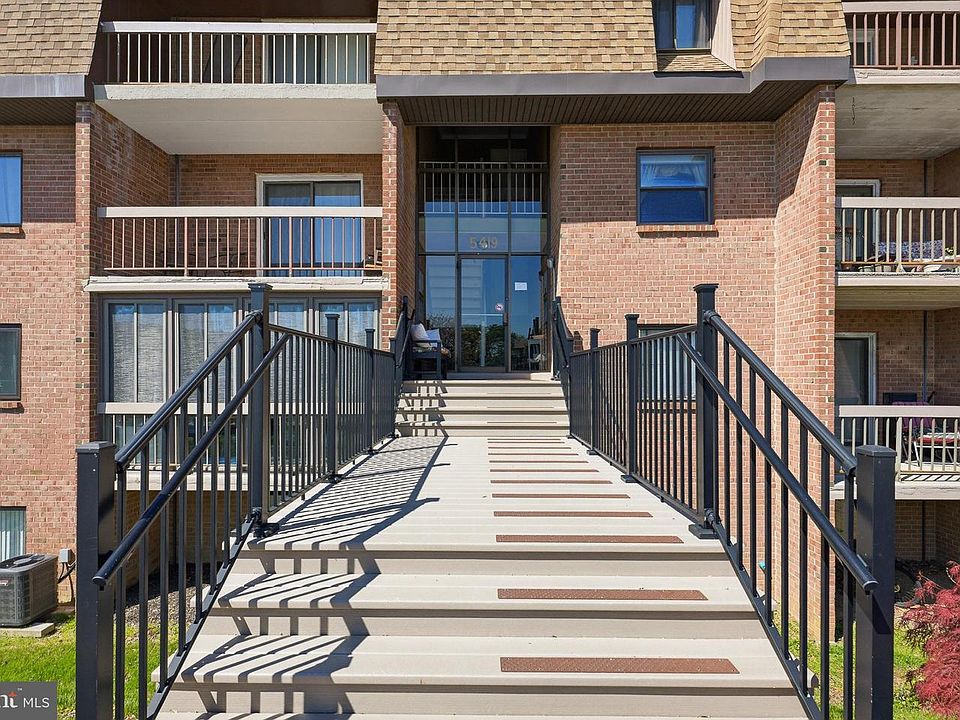 1st image of 5419 Golf View Dr APT B-2