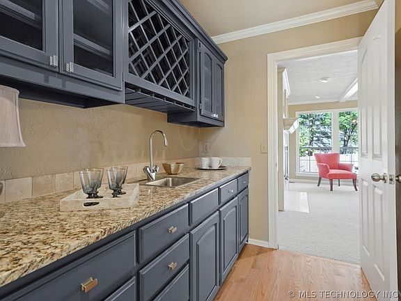 5th image of 2605 E 74th Pl