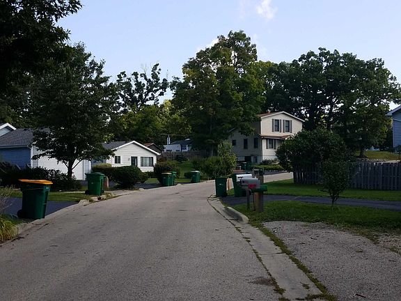 4th image of 24885 W Forest Dr