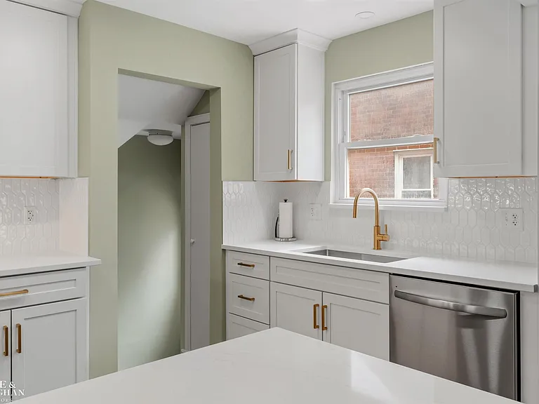 1602 Anita Ave — Photo 11