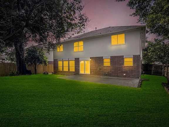 2nd image of 6927 Echo Pines Dr