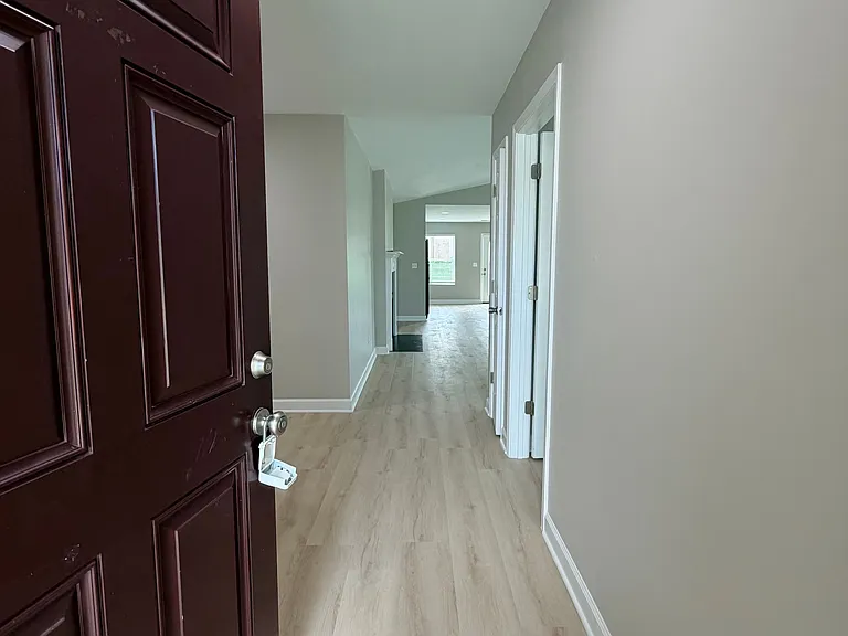 3963 Heather View Ln — Photo 3