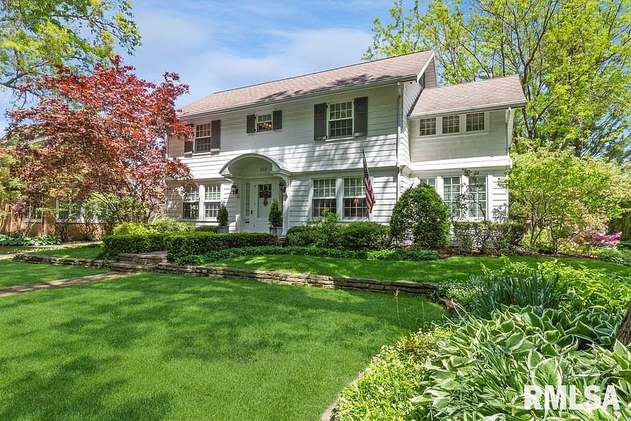 1st image of 155 Park Lane Dr