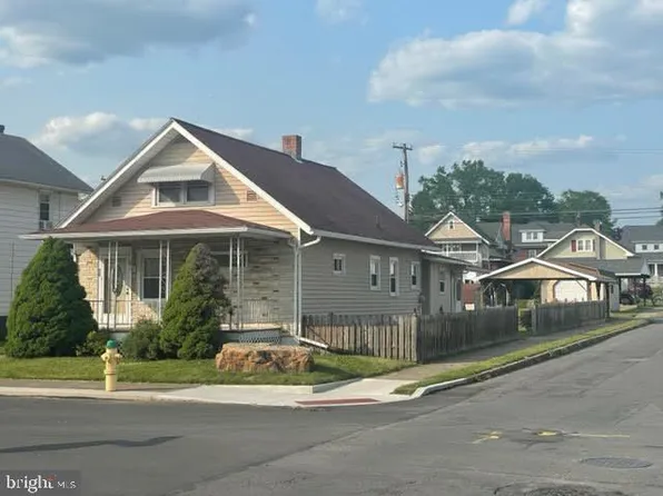 629 S Wayne St, Lewistown, PA 17044