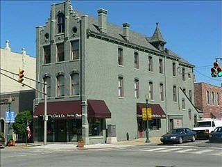 1st image of 996 Conner St