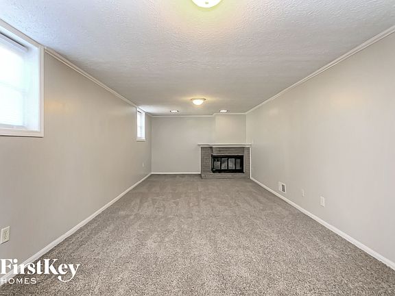 3rd image of 8650 Lighthorse Dr