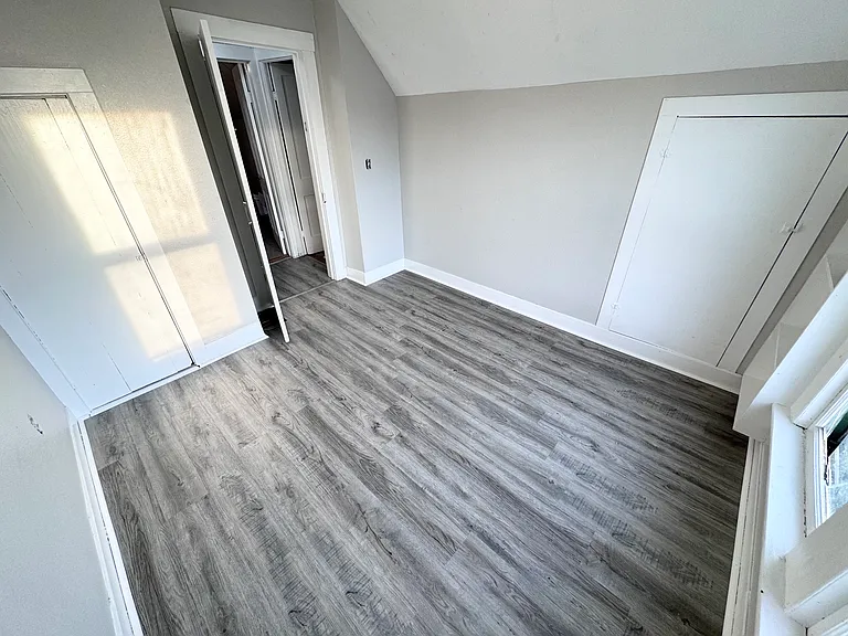 108 N Main St — Photo 21