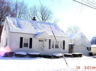 15 Barton St, Springfield, MA 01104