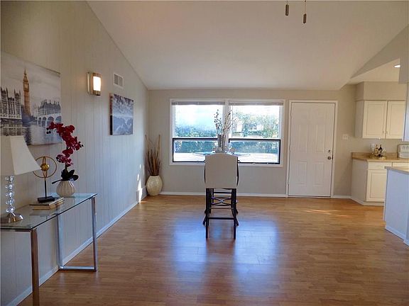 4th image of 13226 Castleton Dr