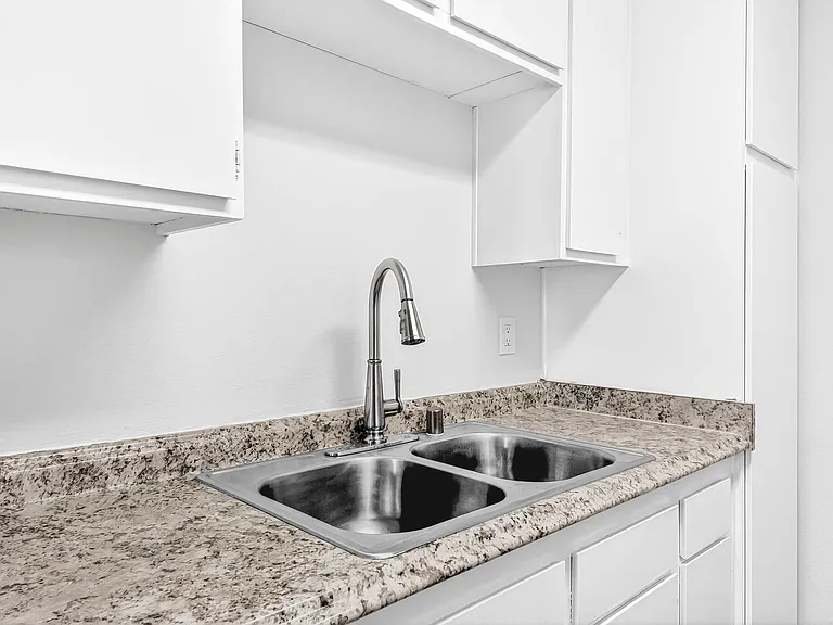 10749 Francis Pl — Photo 10