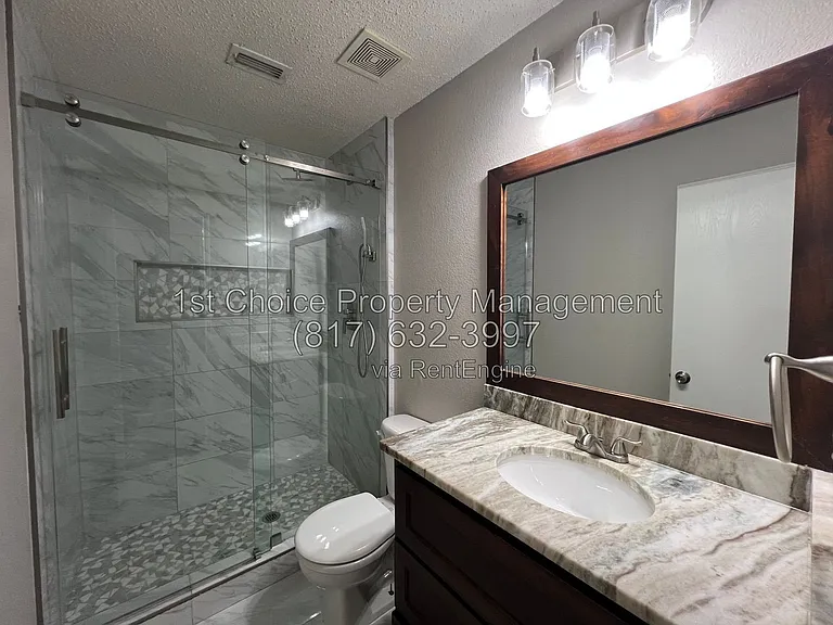 304 E Clover Park Dr — Photo 30