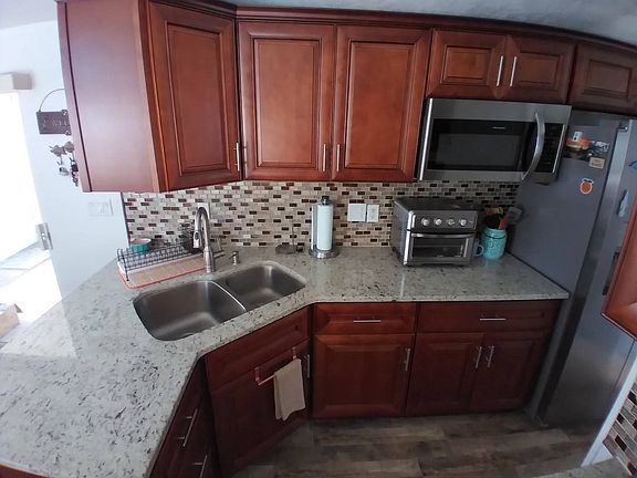 5th image of 321 Arnold Palmer Dr