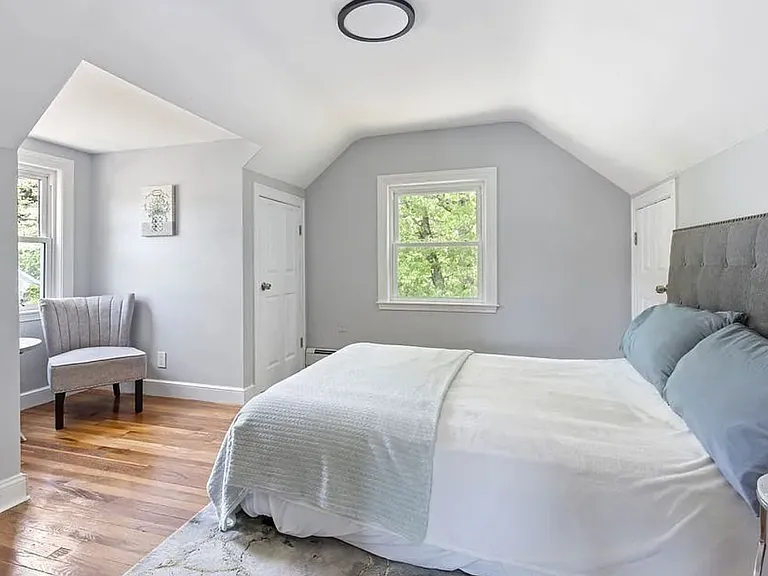 149 Oak St — Photo 10