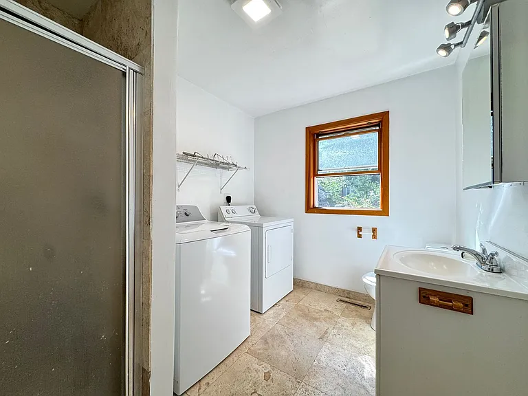 23 Edwards St — Photo 15