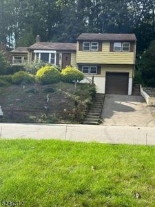 93 Knolls Rd, Bloomingdale, NJ, 07403