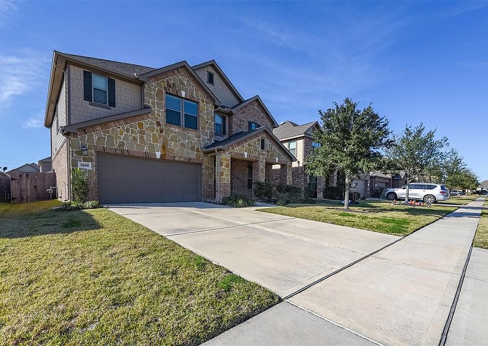 1st image of 11023 Avery Oaks Ln