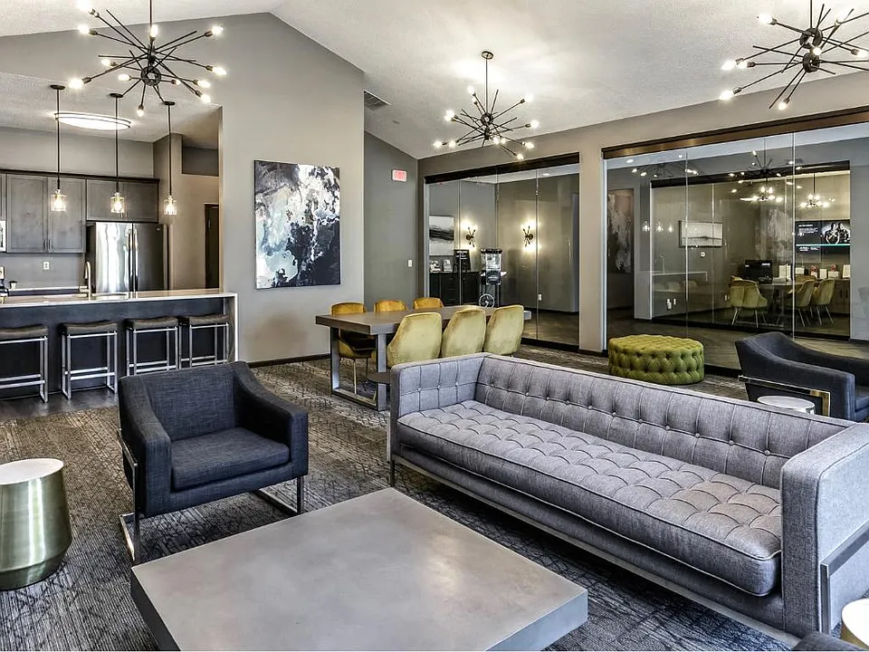 Southwest Gables Apartments