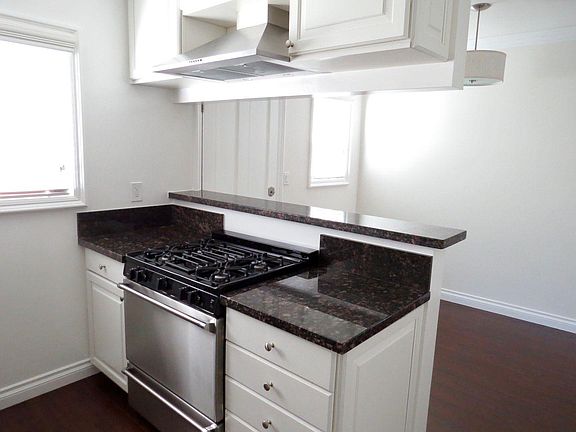 5th image of 1505 Harvard St APT A