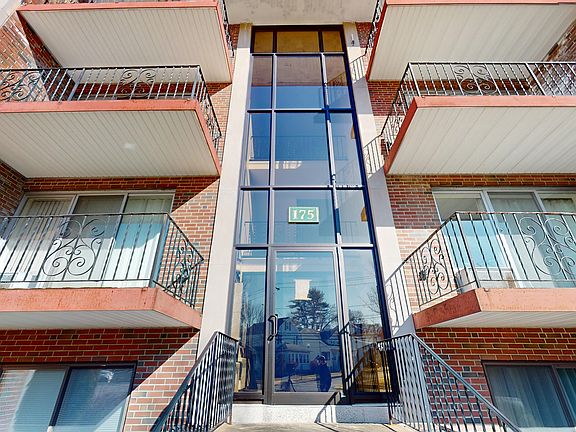 4th image of 175 W Wyoming Ave #34D