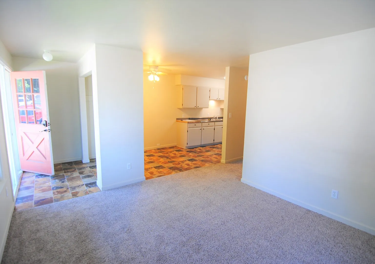 1438-1446 3rd St. NE Apts. — Photo 2