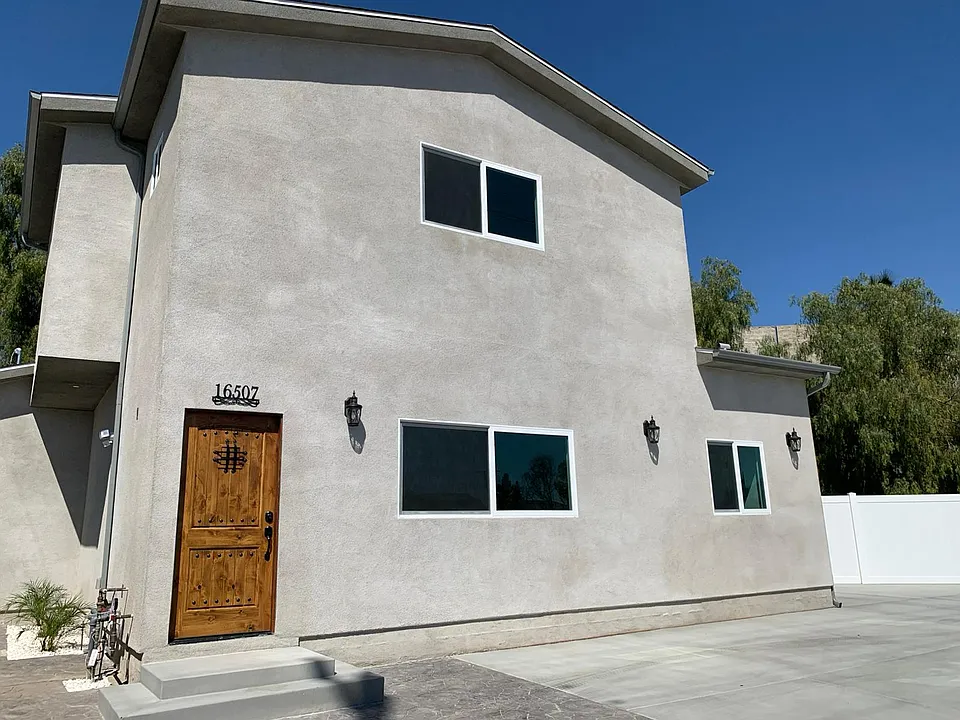 16507 San Fernando Mission Blvd