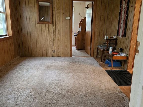 4th image of 19 Mockingbird Lane