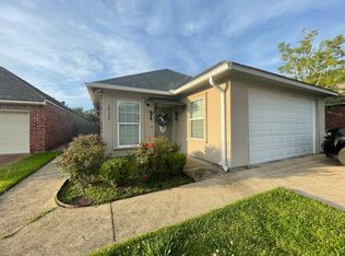 10123 Hyde Park Ct, Baton Rouge, LA 70816