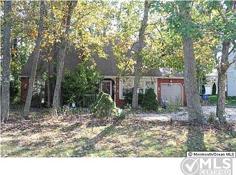 2nd image of 1027 Bay Ave