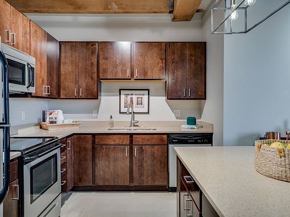 Lofts Kitchen