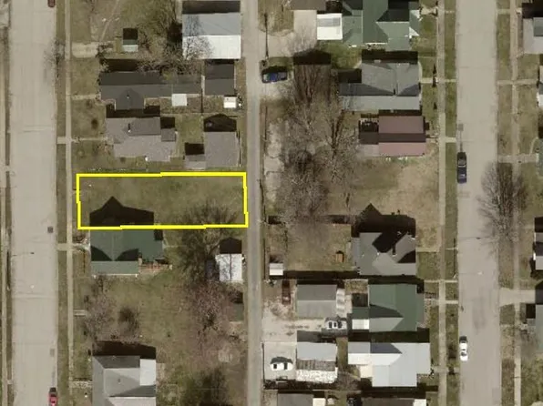 408 SE 6th St, Washington, IN 47501