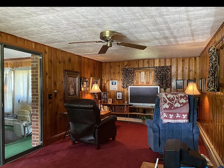 598 Brown Ave — Photo 31