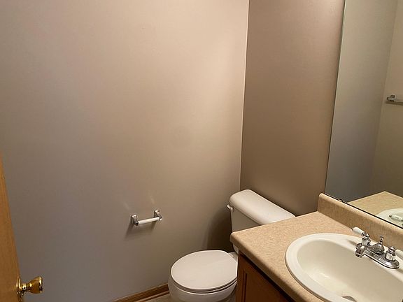 5th image of 200 Sorrento Ln