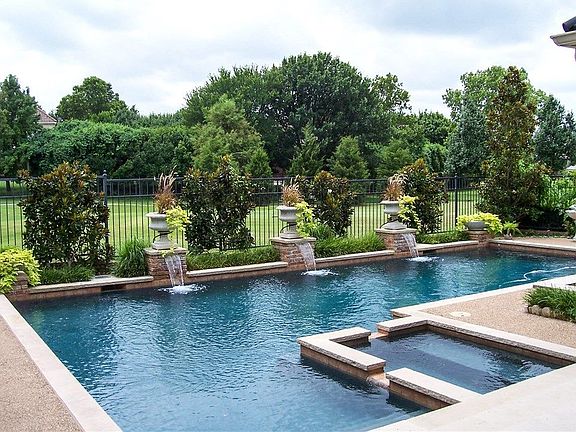 2nd image of 6620 Bermuda Dunes Dr