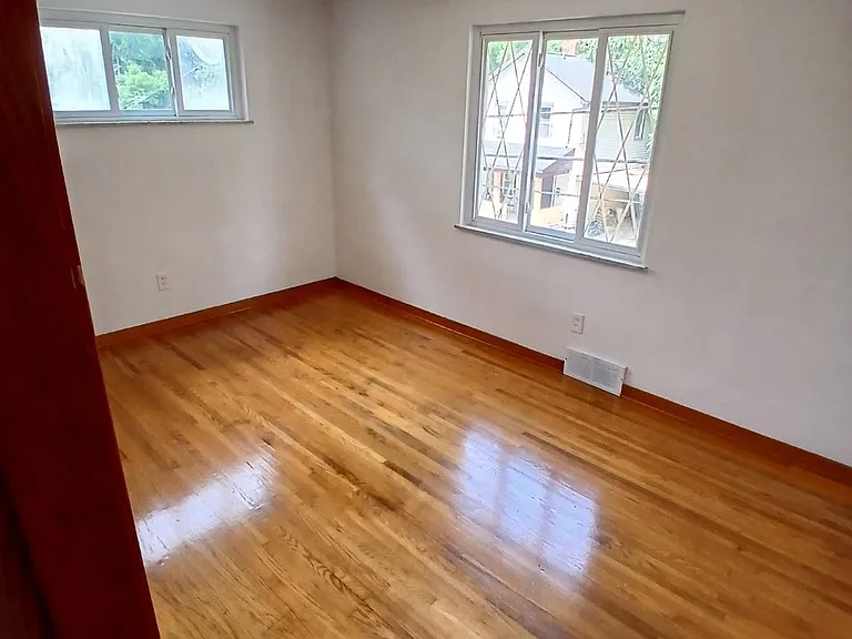3422 Steele St — Photo 12