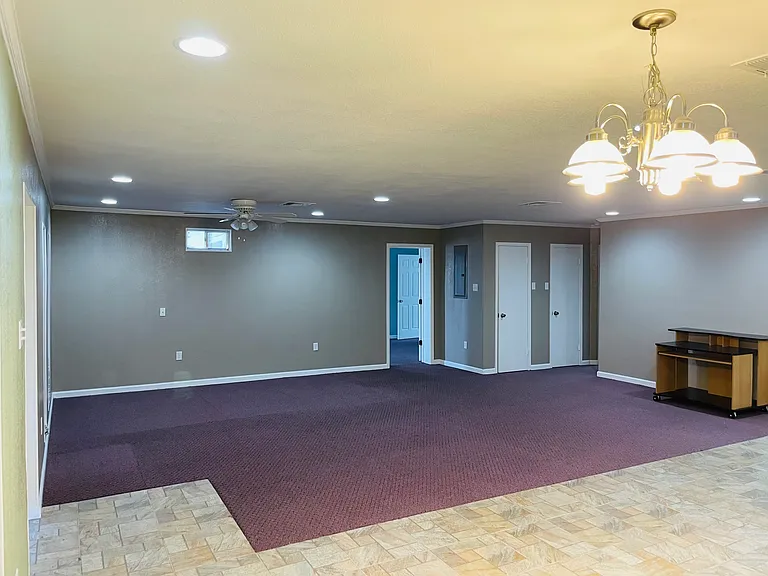 306 S Davis St — Photo 3