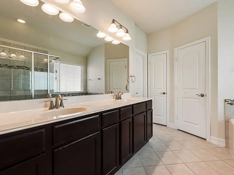 2668 Yacht Club Dr — Photo 25